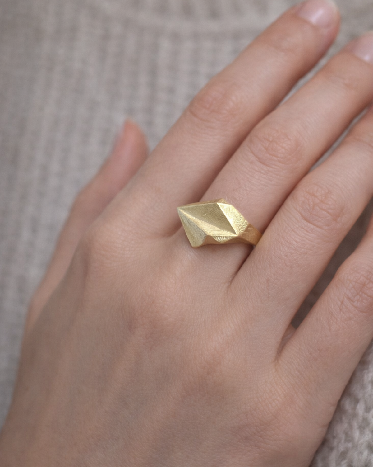 Ring Ayao